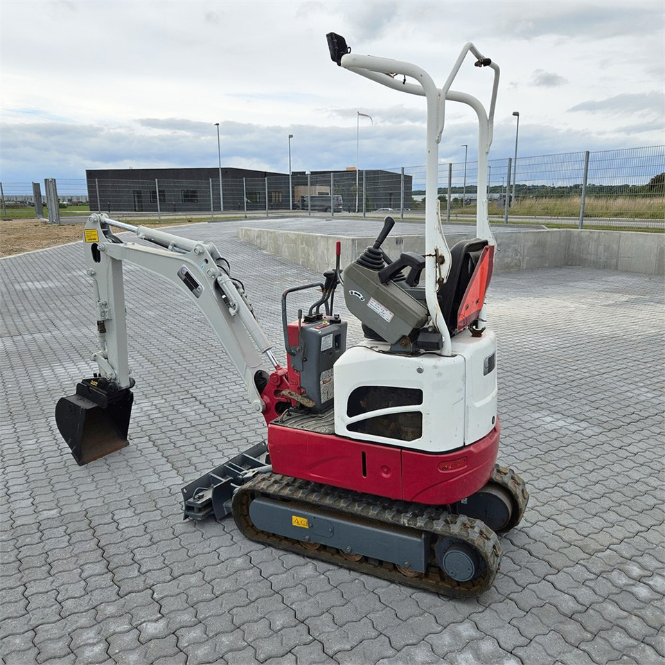 Takeuchi TB210 R - Mini pelle: photos 3 Takeuchi TB210 R - Mini pelle: photos 3