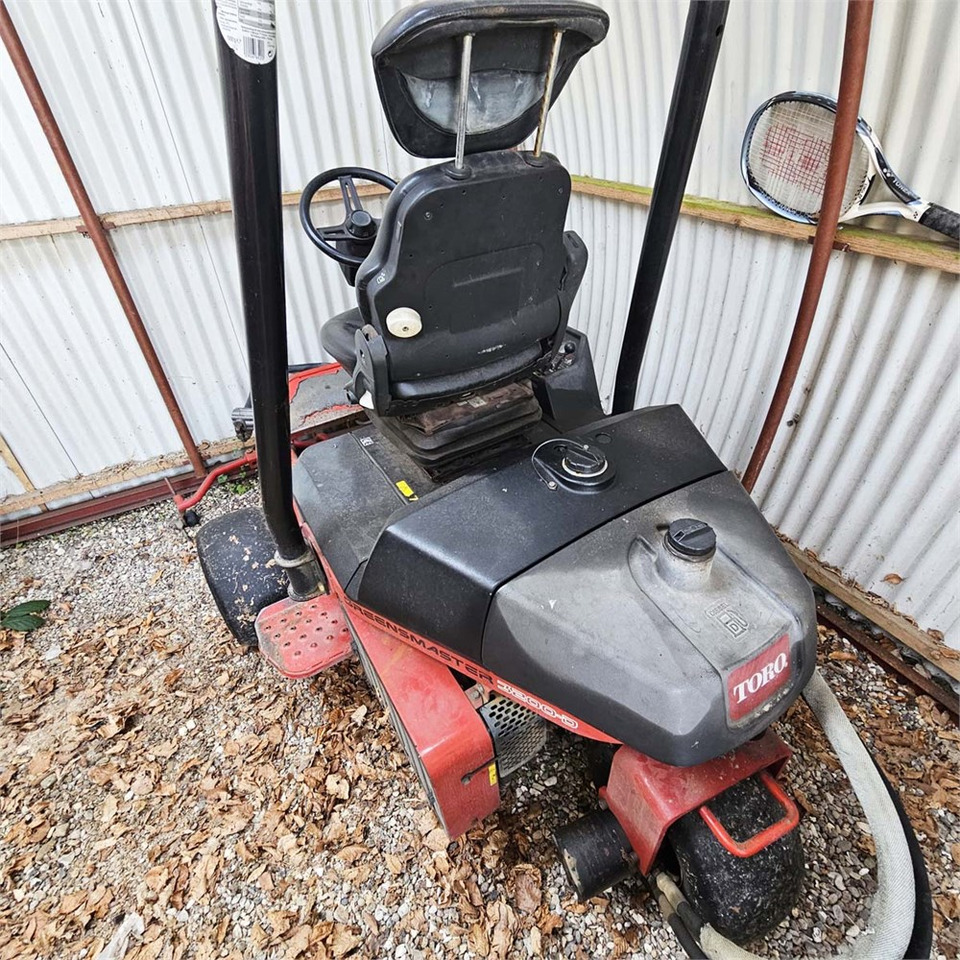 Toro Greensmaster 3200-D - Motofaucheuse: photos 3 Toro Greensmaster 3200-D - Motofaucheuse: photos 3