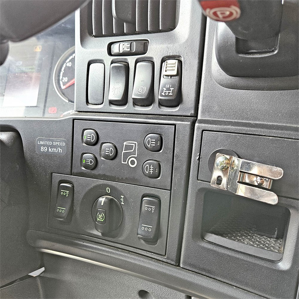 Tracteur routier Scania R560: photos 23 Tracteur routier Scania R560: photos 23