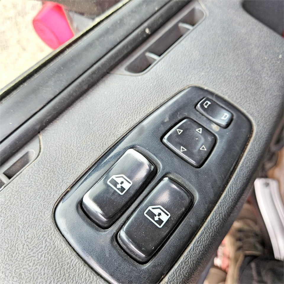 Tracteur routier Scania R560: photos 15 Tracteur routier Scania R560: photos 15