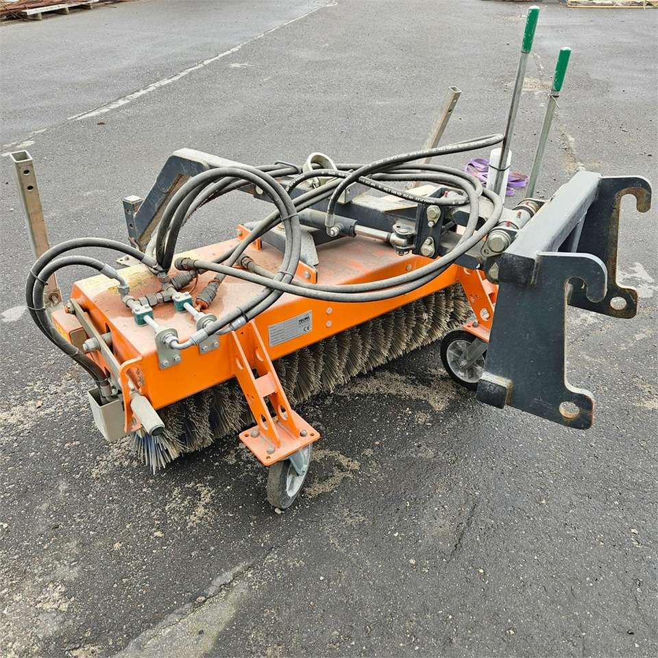 Tuchel Plus 590 - 135 - Brosse: photos 4 Tuchel Plus 590 - 135 - Brosse: photos 4