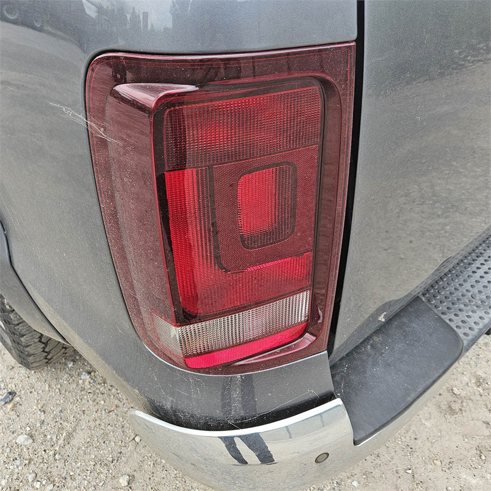 Pick-up VW Amarok Aventura: photos 47