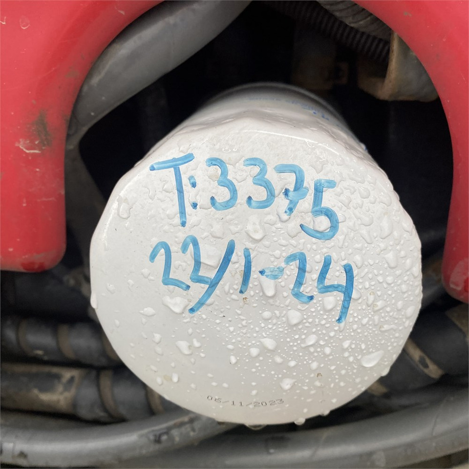 Tracteur agricole Valtra T 153: photos 20