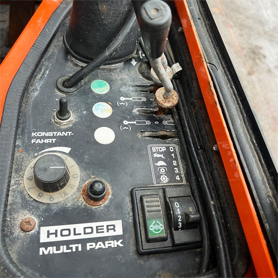 Véhicule de voirie/ Spécial Holder C2.42 D: photos 18