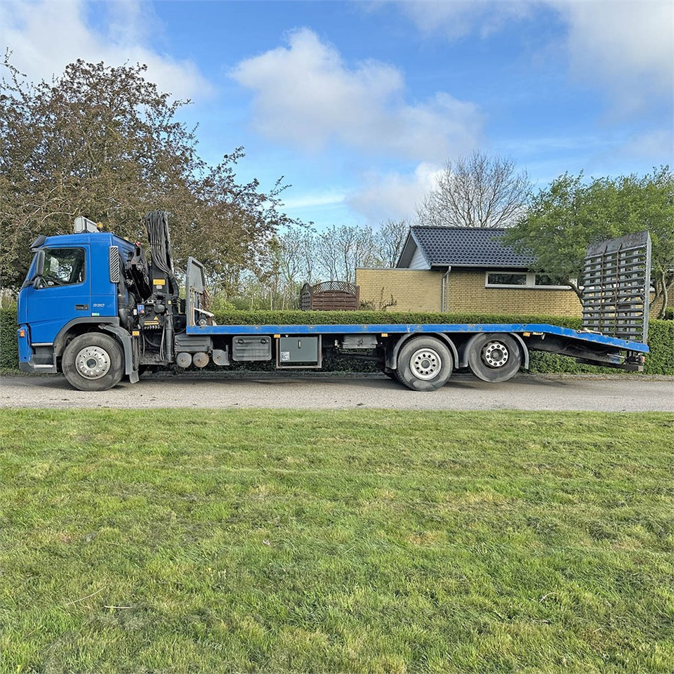 Volvo FM 330 6x2 - Remorqueuse: photos 3 Volvo FM 330 6x2 - Remorqueuse: photos 3