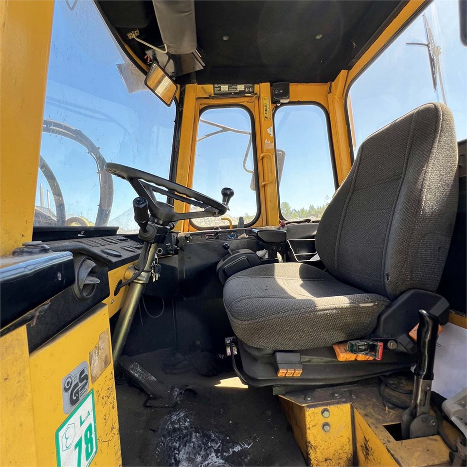 Chargeuse sur pneus Volvo L70: photos 16