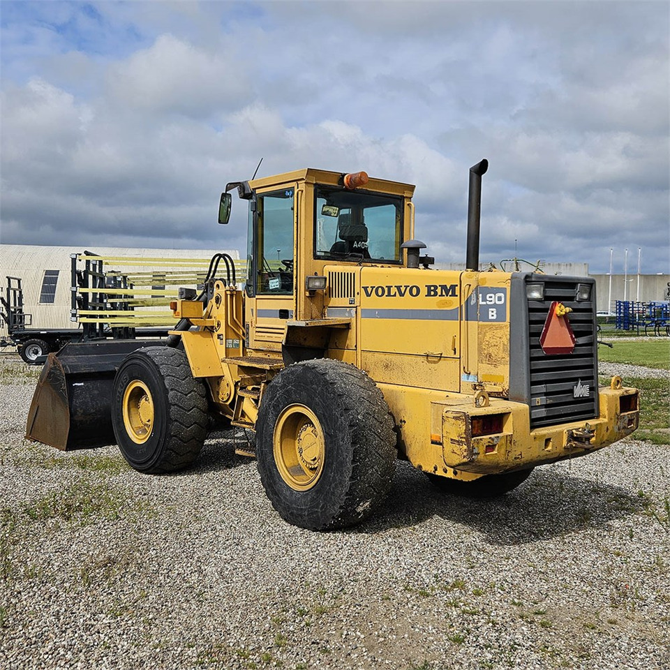 Volvo L90 B - Chargeuse sur pneus: photos 3 Volvo L90 B - Chargeuse sur pneus: photos 3