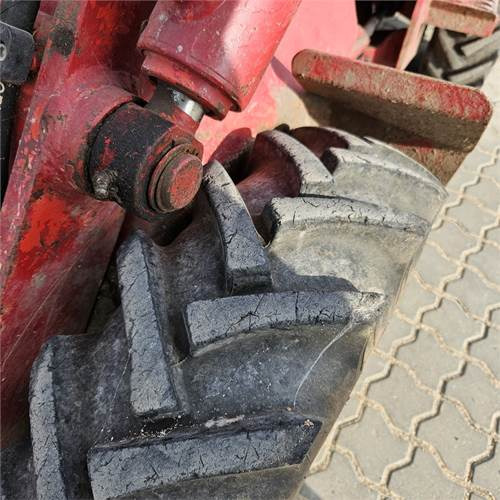 Chargeuse sur pneus Weidemann 1030 D/P: photos 23