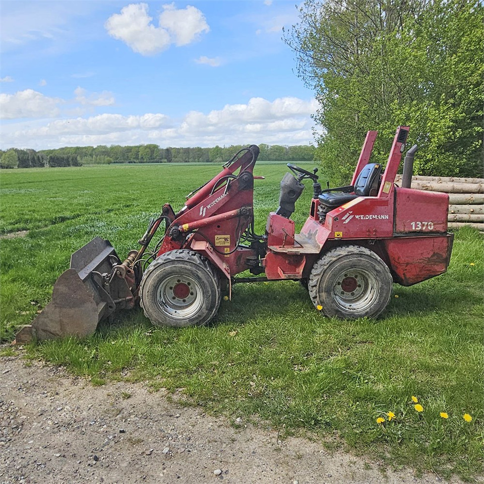 Weidemann 1370 - Chargeuse sur pneus: photos 2 Weidemann 1370 - Chargeuse sur pneus: photos 2