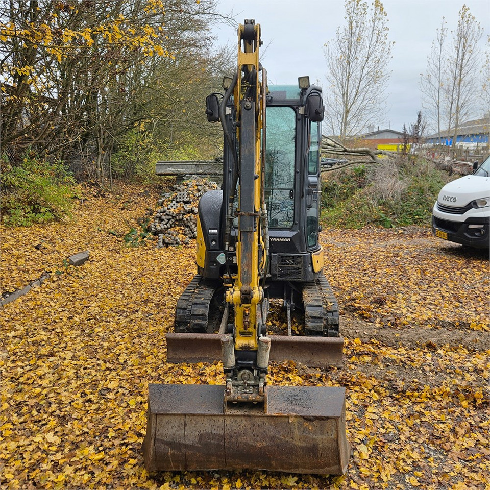 Yanmar VIO27-6 - Mini pelle: photos 5 Yanmar VIO27-6 - Mini pelle: photos 5