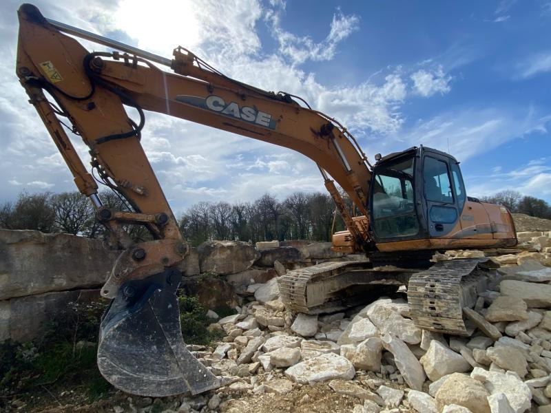 Case CX240 - Pelle sur chenille: photos 1 Case CX240 - Pelle sur chenille: photos 1