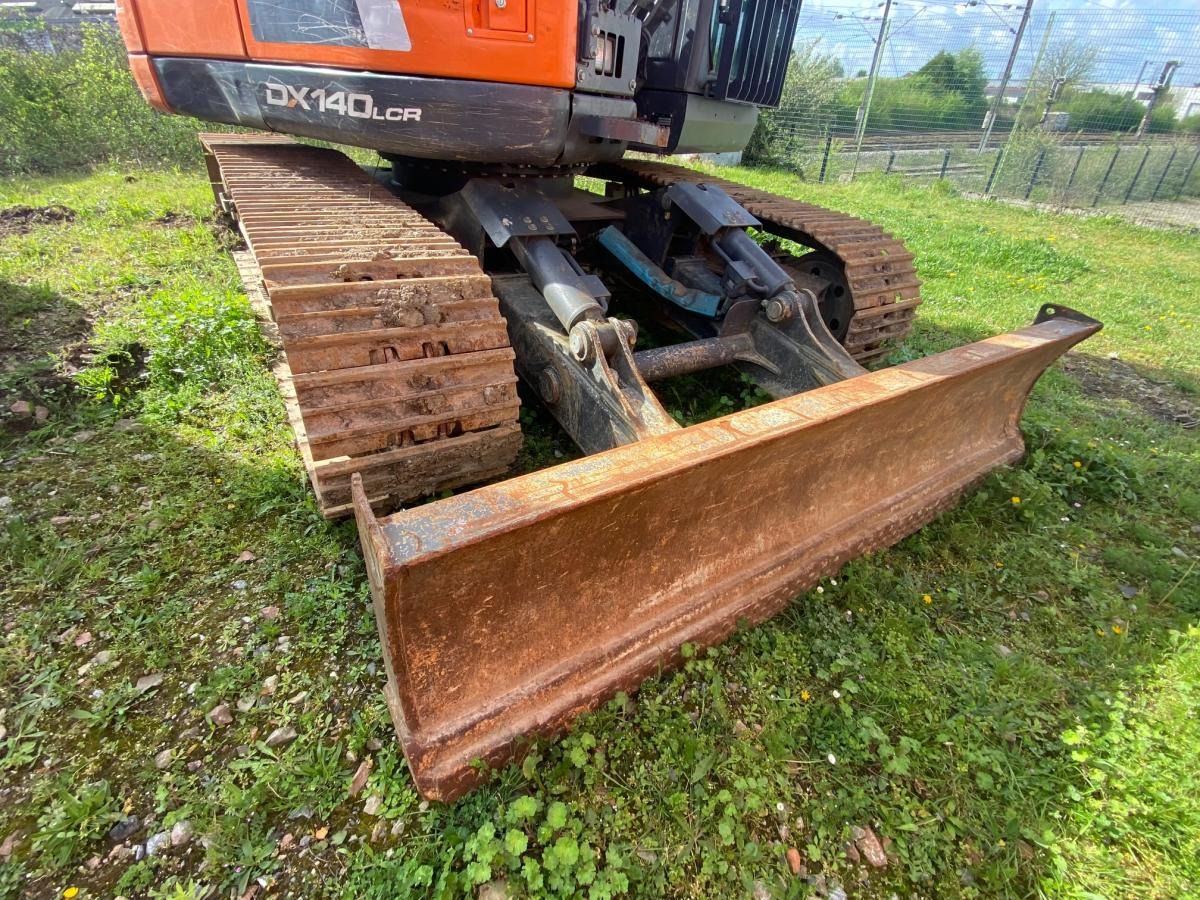 Pelle sur chenille Doosan DX 140 LCR-5: photos 12 Pelle sur chenille Doosan DX 140 LCR-5: photos 12