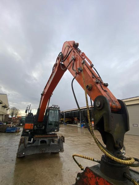Doosan DX 210W-5 - Pelle sur pneus: photos 4 Doosan DX 210W-5 - Pelle sur pneus: photos 4
