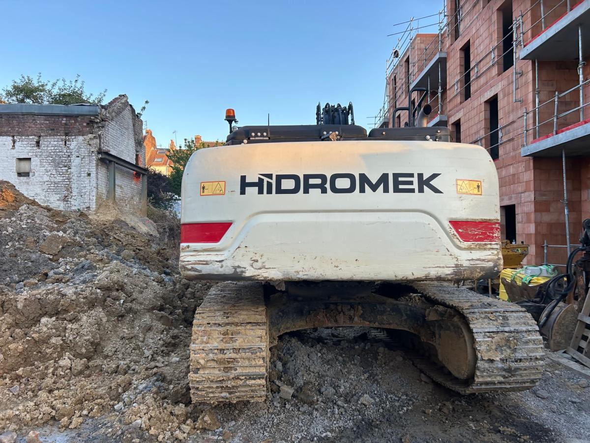 Hidromek HMK 220NLC-3 - Pelle sur chenille: photos 3 Hidromek HMK 220NLC-3 - Pelle sur chenille: photos 3