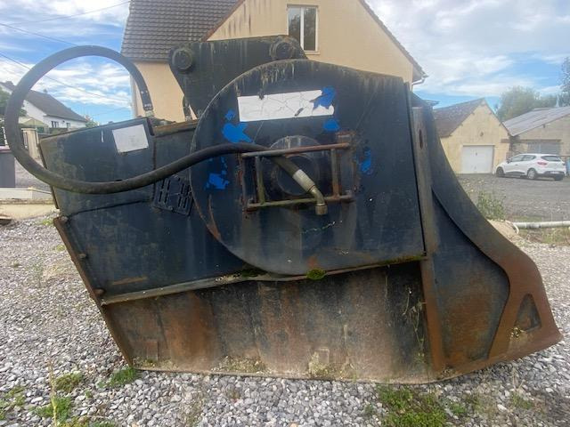 MB CRUSHER BF 90.3 - Godet pour Engins de chantier: photos 4 MB CRUSHER BF 90.3 - Godet pour Engins de chantier: photos 4