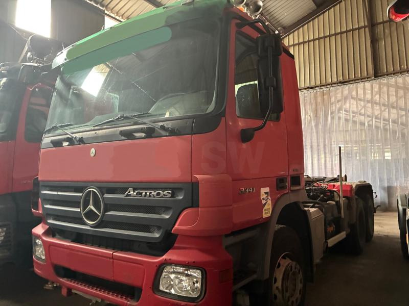 Mercedes 6X4 ACTROS 3341 - Camion ampliroll: photos 1 Mercedes 6X4 ACTROS 3341 - Camion ampliroll: photos 1