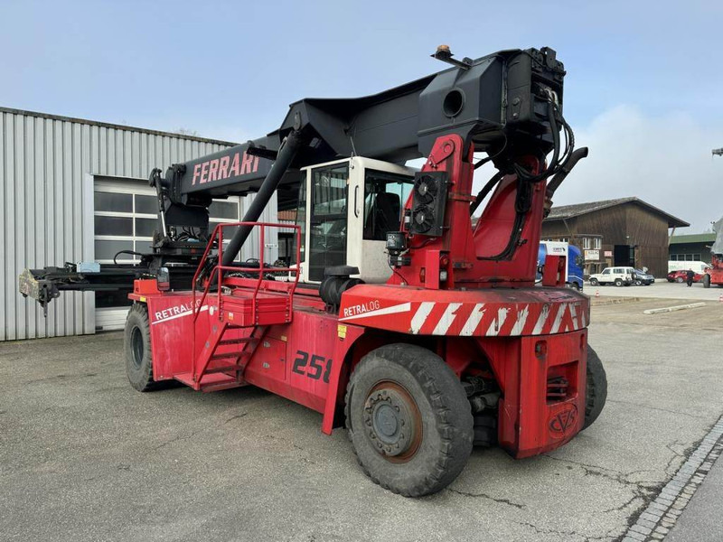 CVS Ferrari F258.6 - Reach stacker: photos 4 CVS Ferrari F258.6 - Reach stacker: photos 4