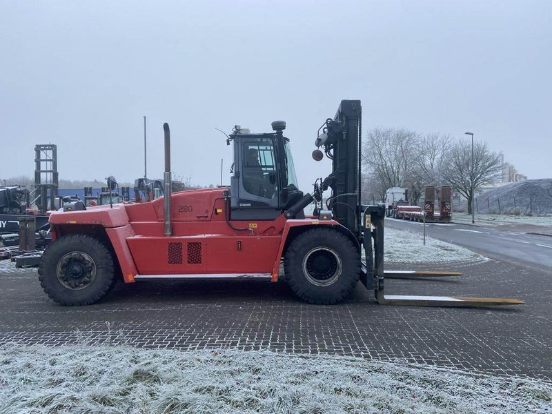 Kalmar DCG300-12LB - Chariot élévateur diesel: photos 1 Kalmar DCG300-12LB - Chariot élévateur diesel: photos 1