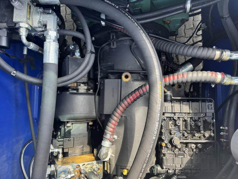 Reach stacker Kalmar DRG420-60S5: photos 8