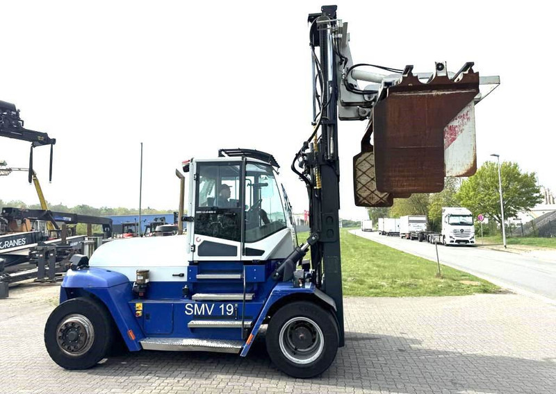 SMV 13,6-600C - Chariot élévateur diesel: photos 2 SMV 13,6-600C - Chariot élévateur diesel: photos 2