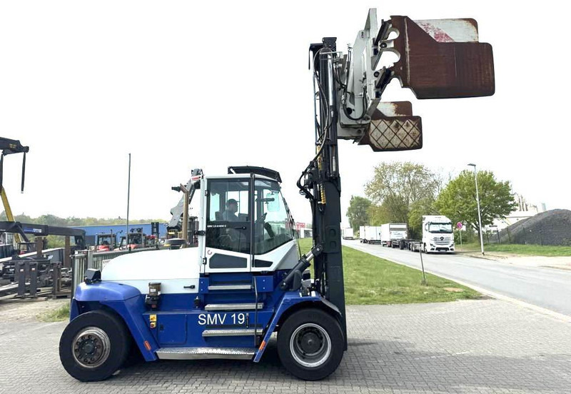 SMV 13,6-600C - Chariot élévateur diesel: photos 3 SMV 13,6-600C - Chariot élévateur diesel: photos 3