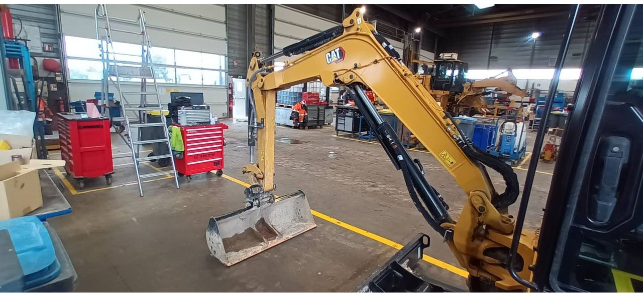 CAT 302.7 - Pelle sur chenille: photos 2 CAT 302.7 - Pelle sur chenille: photos 2