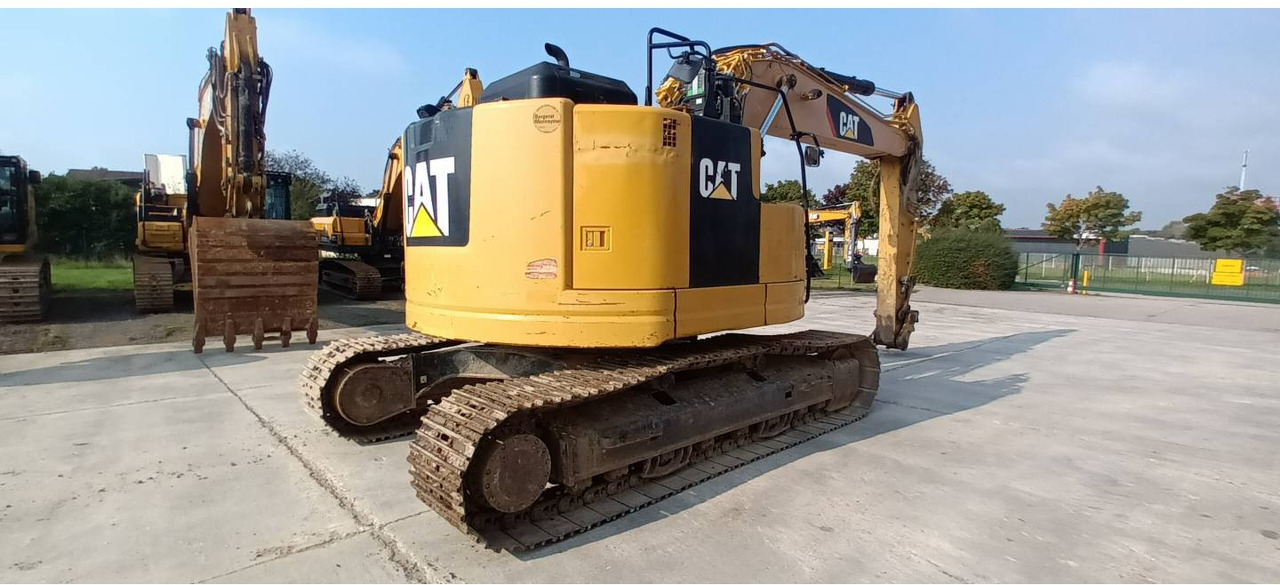 CAT 325F CR - Pelle sur chenille: photos 3 CAT 325F CR - Pelle sur chenille: photos 3