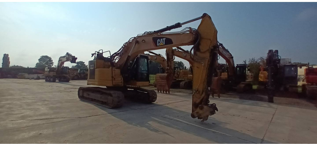 CAT 325F CR - Pelle sur chenille: photos 2 CAT 325F CR - Pelle sur chenille: photos 2