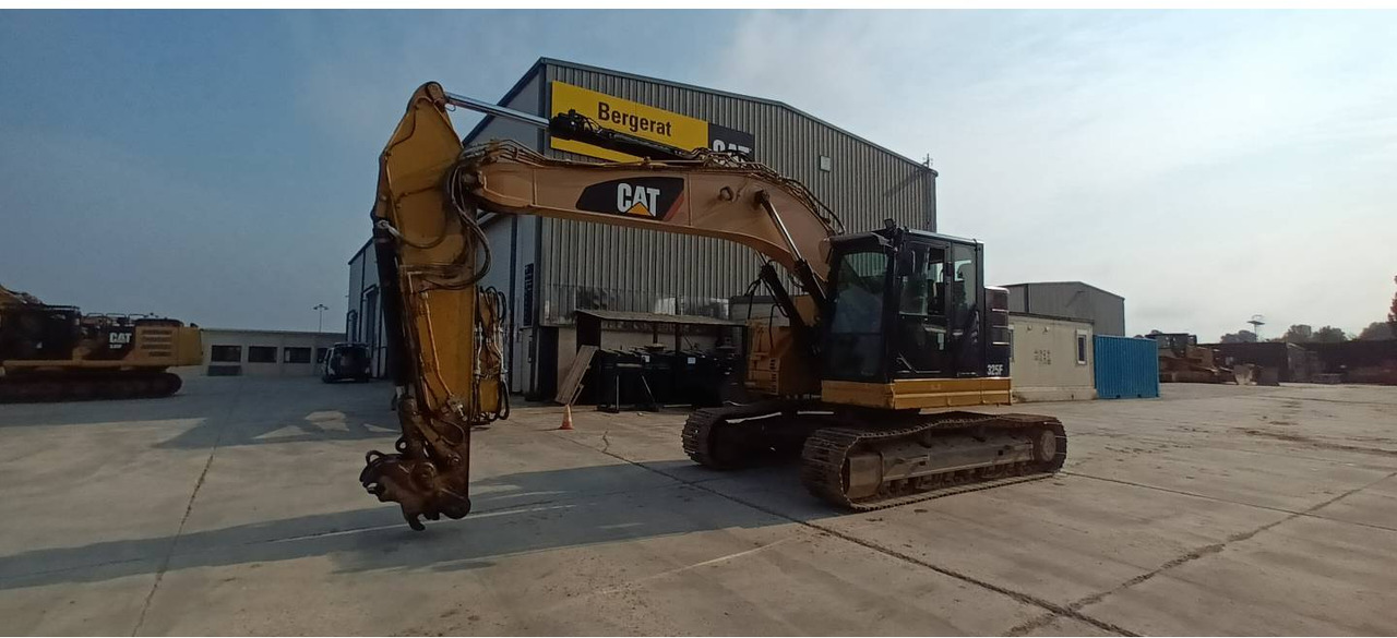 CAT 325F CR - Pelle sur chenille: photos 1 CAT 325F CR - Pelle sur chenille: photos 1