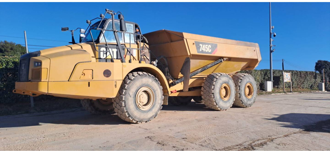 CAT 745C - Tombereau articulé: photos 2 CAT 745C - Tombereau articulé: photos 2
