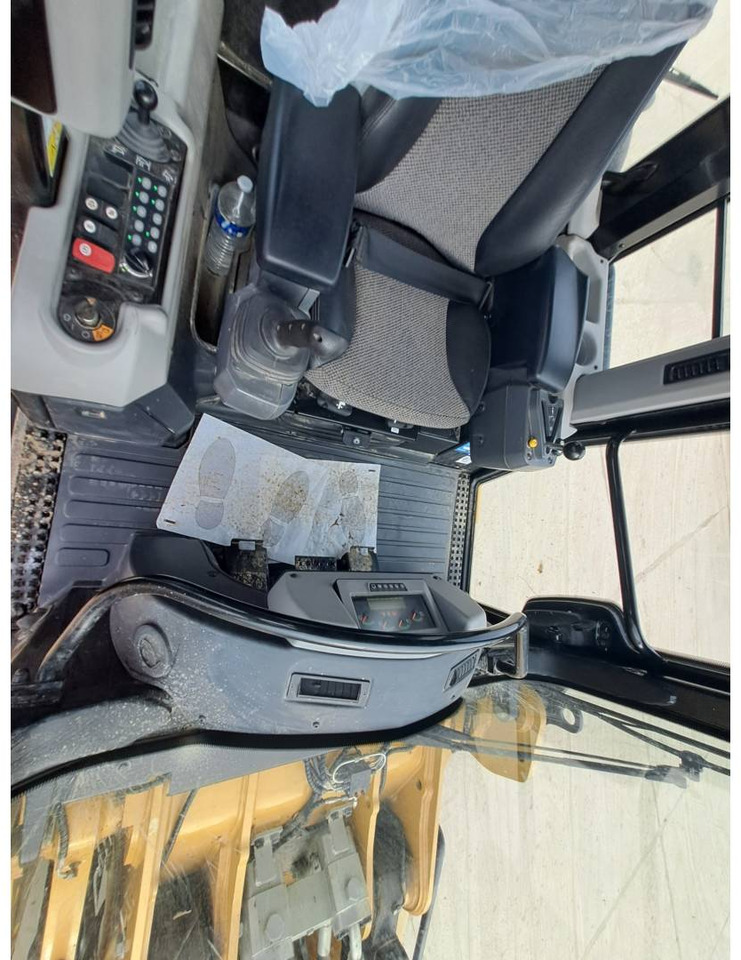 Chargeuse sur chenilles CAT 973K: photos 22