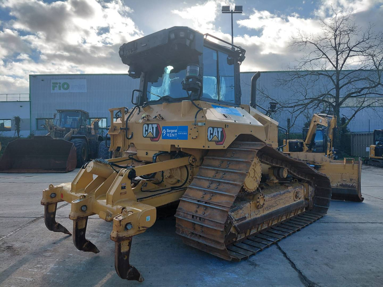 CAT D5 - Bulldozer: photos 4 CAT D5 - Bulldozer: photos 4