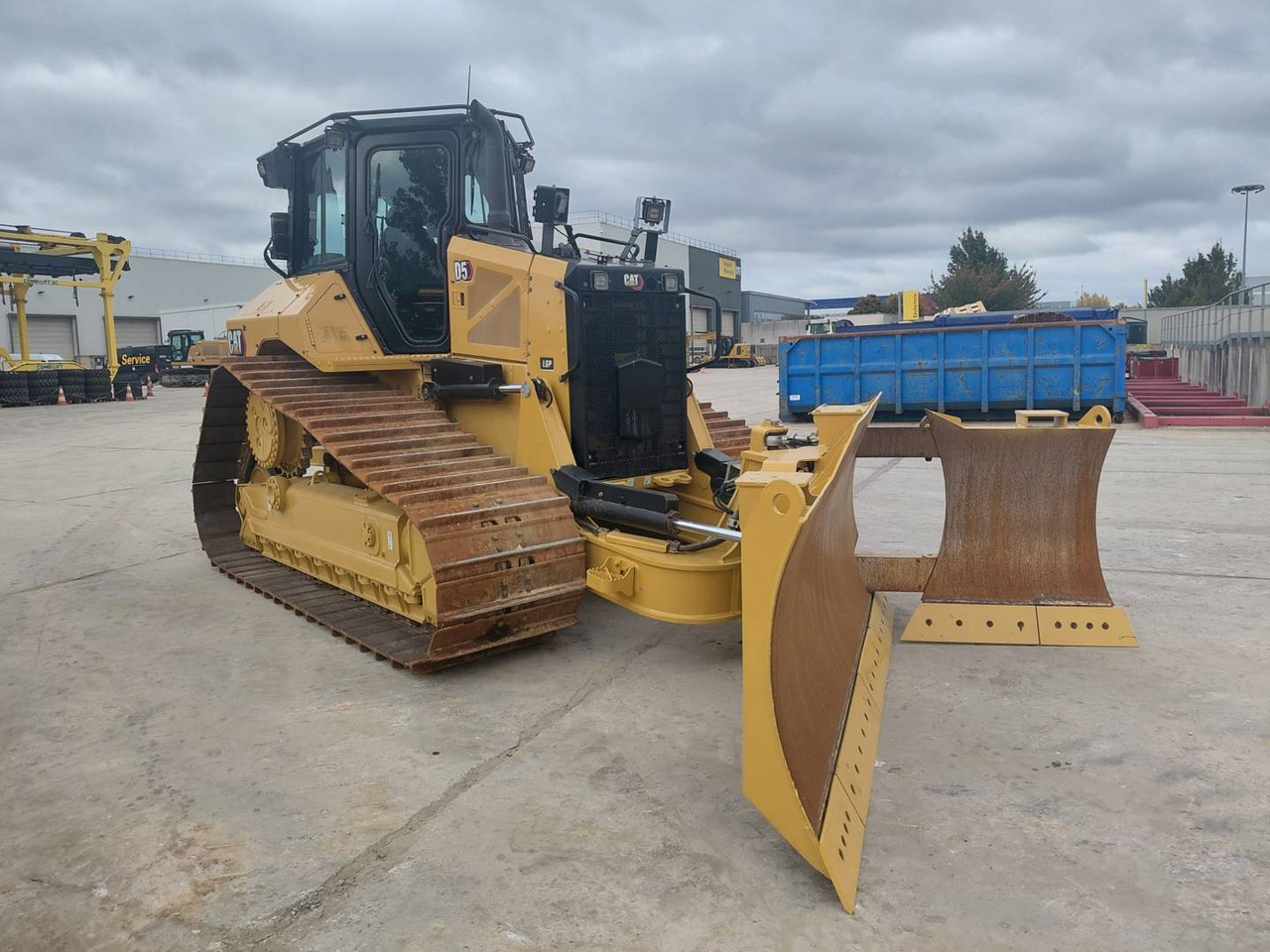 CAT D5 - Bulldozer: photos 4 CAT D5 - Bulldozer: photos 4