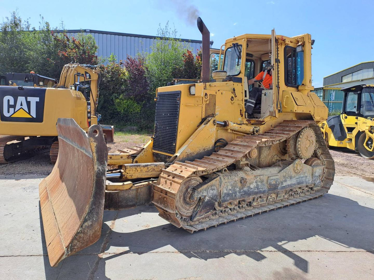 CAT D5H - Bulldozer: photos 1 CAT D5H - Bulldozer: photos 1