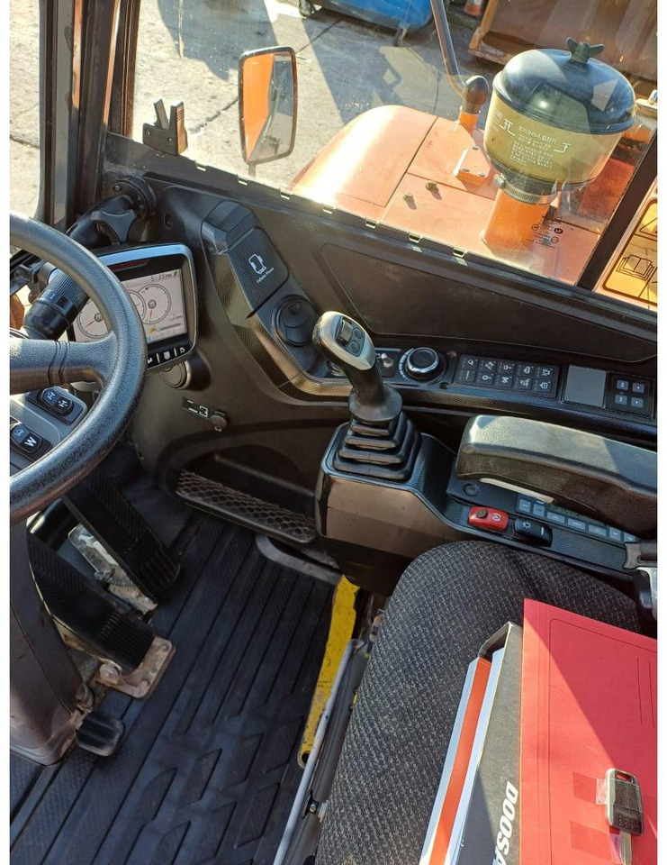 Pelle sur pneus DOOSAN INFRACORE AMERICA CORP. DX57W-7: photos 14