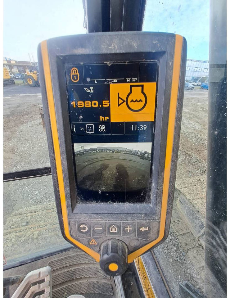 JCB JS180LC - Pelle sur chenille: photos 5 JCB JS180LC - Pelle sur chenille: photos 5