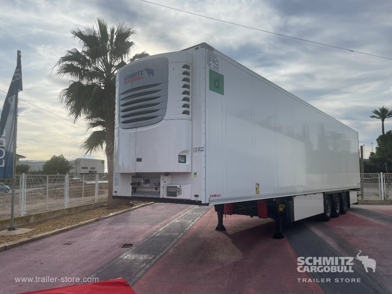 SCHMITZ Semiremolque Frigo Standard - Semi-remorque isothermique: photos 1 SCHMITZ Semiremolque Frigo Standard - Semi-remorque isothermique: photos 1
