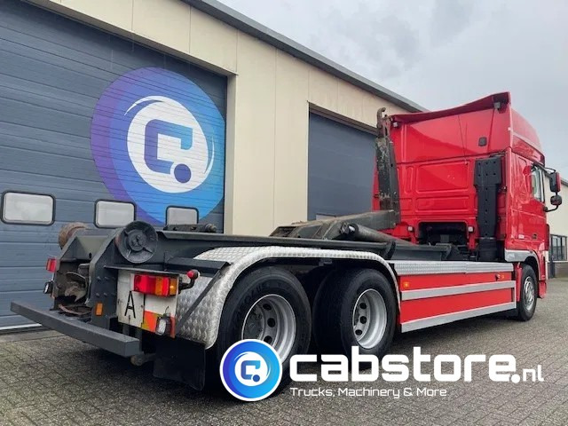 DAF XF 105 .460 FAS Euro 5 - Haakarmsysteem - Hooklift - Abrolkipper - Year 2006 - ANALOG TACHO - TUV 05-2025 - Camion ampliroll: photos 3 DAF XF 105 .460 FAS Euro 5 - Haakarmsysteem - Hooklift - Abrolkipper - Year 2006 - ANALOG TACHO - TUV 05-2025 - Camion ampliroll: photos 3