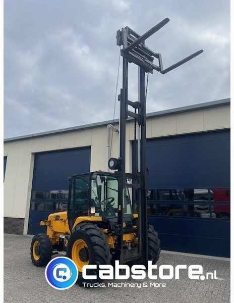 JCB 930 Off-Road forklift - Ruwterrein heftruck -Bouwjaar 2008 - 4x4 - 4WD - Side shift - Vorkverstelling - 550 cm hefhoogte - Chariot tout terrain: photos 5 JCB 930 Off-Road forklift - Ruwterrein heftruck -Bouwjaar 2008 - 4x4 - 4WD - Side shift - Vorkverstelling - 550 cm hefhoogte - Chariot tout terrain: photos 5
