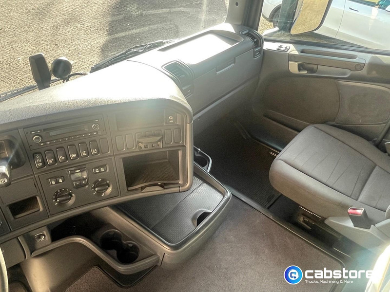 Tracteur routier Scania R450 LA 4X2 MNA Euro 6 - Bouwjaar 05-2015 - RETARDER - Topline - Opticruise - NL truck: photos 11 Tracteur routier Scania R450 LA 4X2 MNA Euro 6 - Bouwjaar 05-2015 - RETARDER - Topline - Opticruise - NL truck: photos 11