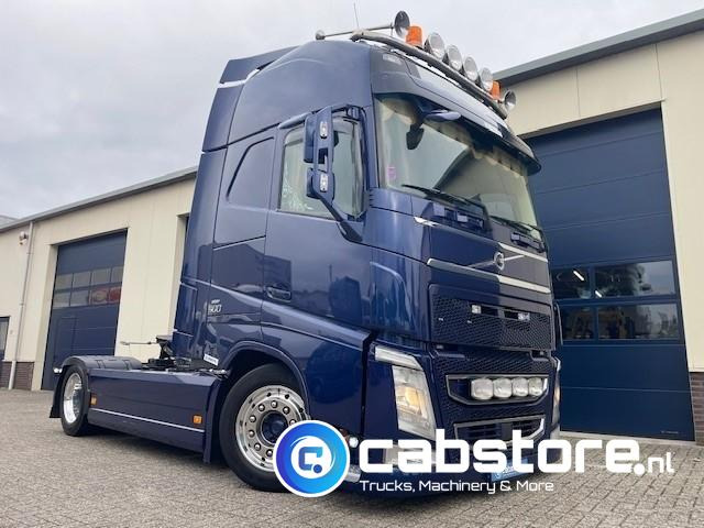 Volvo FH  500 4x2 Euro 6 - MEGA - Pneumatische Hefschotel - Bouwjaar 08-2018 - VEB+ Brake - Full Air - Globetrotter XL- NL Truck!! - Tracteur routier: photos 1 Volvo FH  500 4x2 Euro 6 - MEGA - Pneumatische Hefschotel - Bouwjaar 08-2018 - VEB+ Brake - Full Air - Globetrotter XL- NL Truck!! - Tracteur routier: photos 1