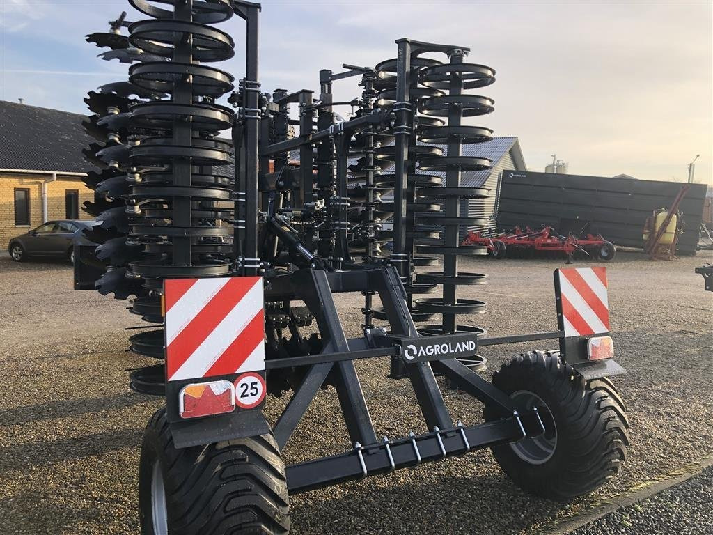 Agroland TITANUM HEAVY THV500 - Herse rotative: photos 5 Agroland TITANUM HEAVY THV500 - Herse rotative: photos 5