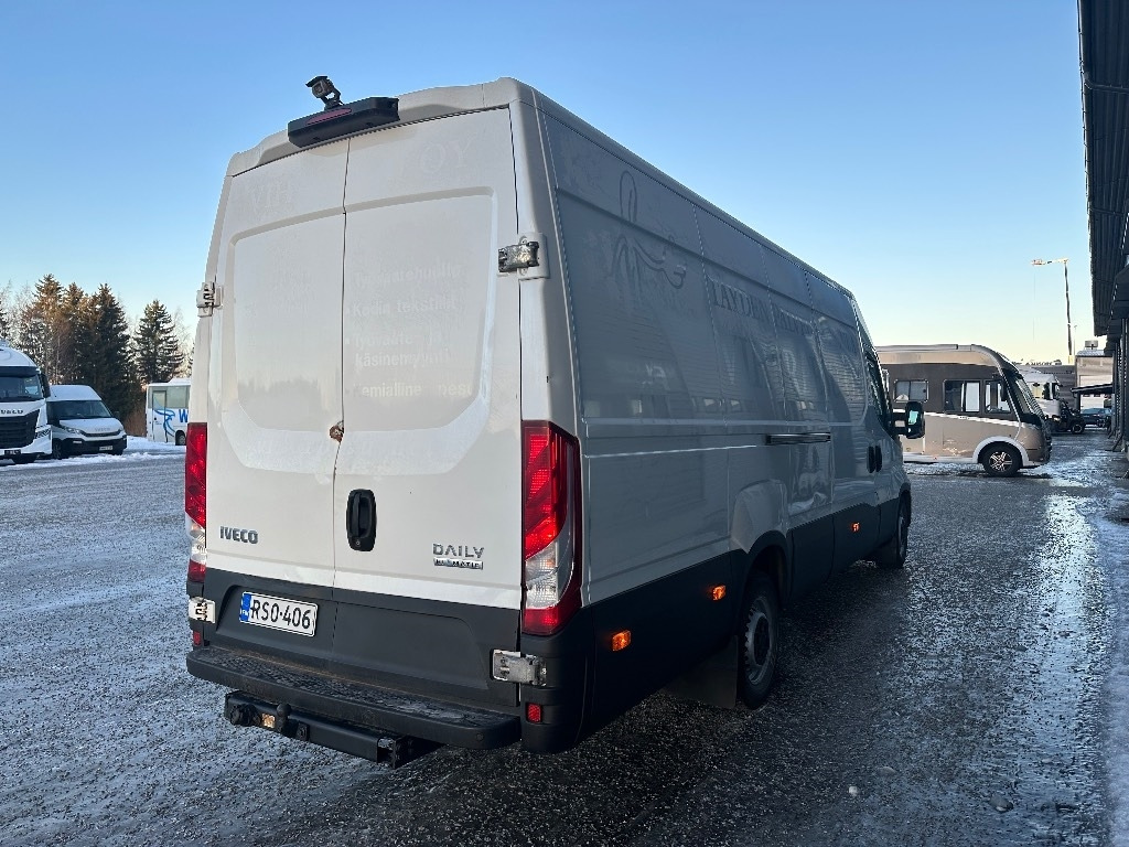 Iveco Daily 35S13 A8 16m3 - Fourgon utilitaire: photos 4 Iveco Daily 35S13 A8 16m3 - Fourgon utilitaire: photos 4