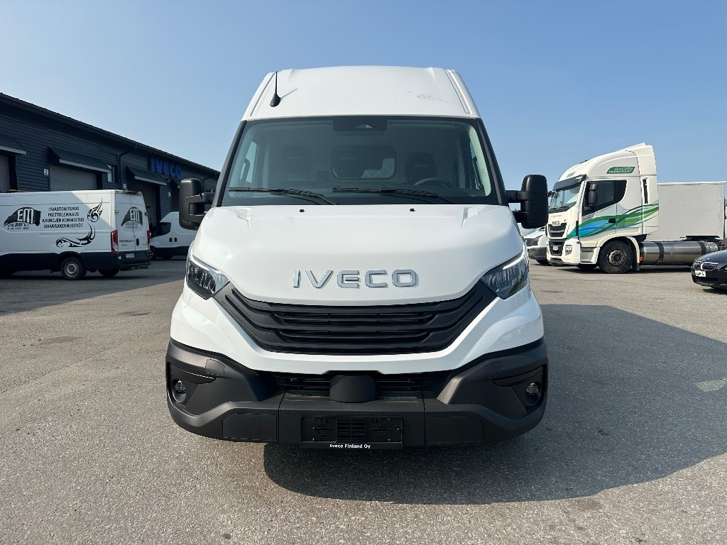 Iveco Daily 35S16A8 12m3 - Fourgon utilitaire: photos 2 Iveco Daily 35S16A8 12m3 - Fourgon utilitaire: photos 2