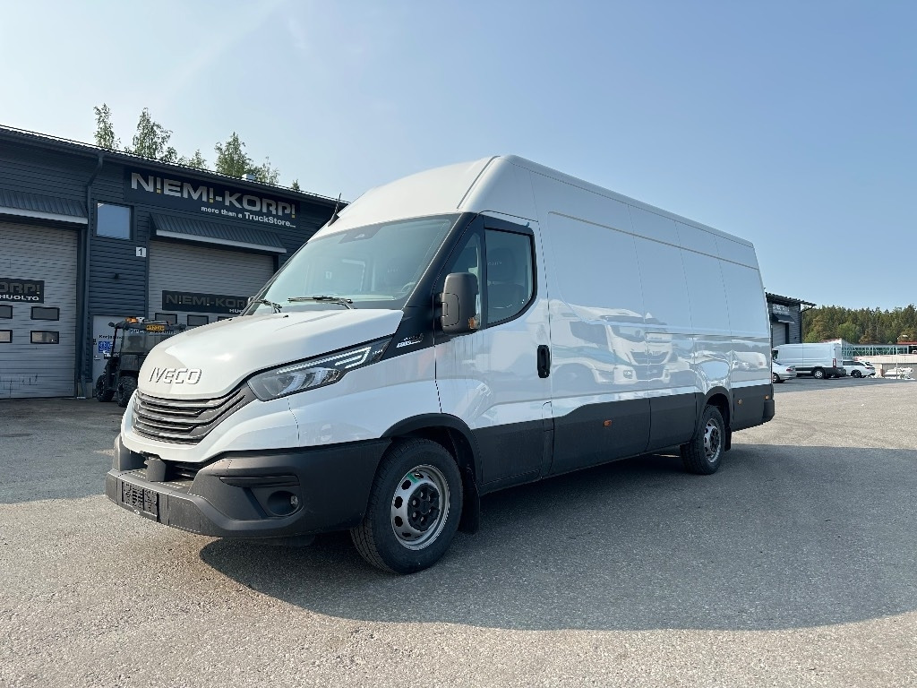 Iveco Daily 35S16A8 16m3 - Fourgon utilitaire: photos 1 Iveco Daily 35S16A8 16m3 - Fourgon utilitaire: photos 1