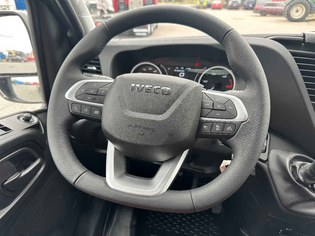 Fourgon utilitaire Iveco Daily 35S18A8 1+4hlö retkeilyauto: photos 16