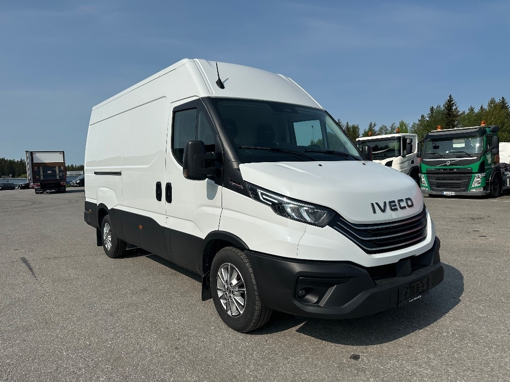 Iveco Daily 35S18A8 12m3 - Fourgon utilitaire: photos 3 Iveco Daily 35S18A8 12m3 - Fourgon utilitaire: photos 3