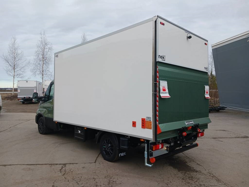 Iveco Daily 35S18A8 - Fourgon utilitaire: photos 3 Iveco Daily 35S18A8 - Fourgon utilitaire: photos 3