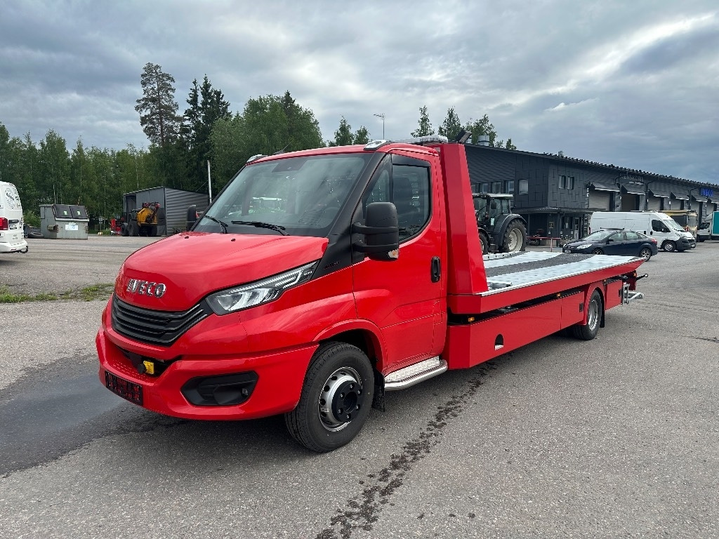 Iveco Daily 70C18 - Remorqueuse: photos 1 Iveco Daily 70C18 - Remorqueuse: photos 1