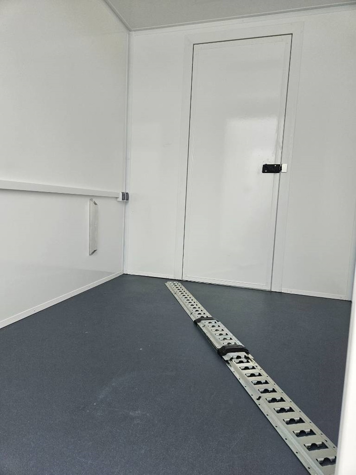 Fourgon grand volume MAN TGE 3.140 4x4: photos 8 Fourgon grand volume MAN TGE 3.140 4x4: photos 8